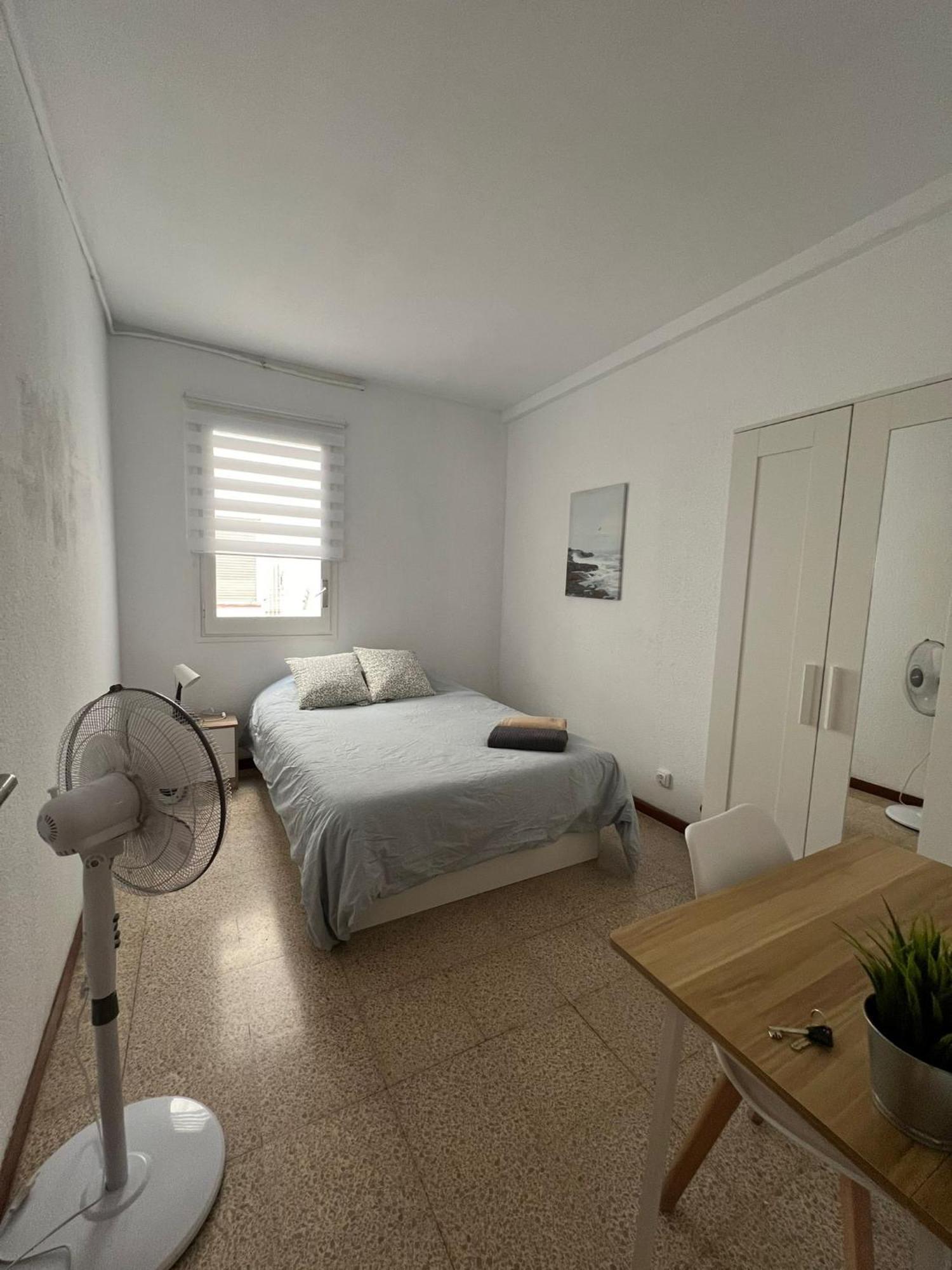 Habitacion Privada En Piso Compartido Lepanto Barcelona Exterior foto